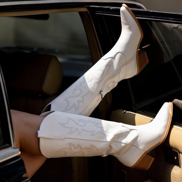 Classic Western Cowboy Boots for Women - Knee High Wide Calf Cowgirl Boots - Picture 3 of 5